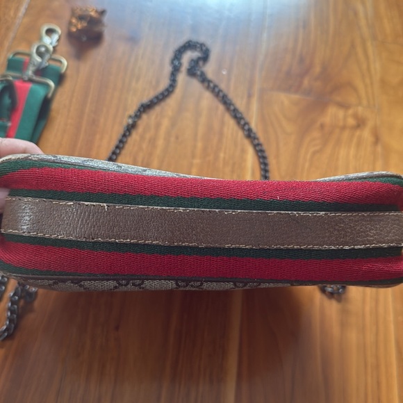 Vintage Gucci bag with Non-Gucci accessories - Picture 4 of 11